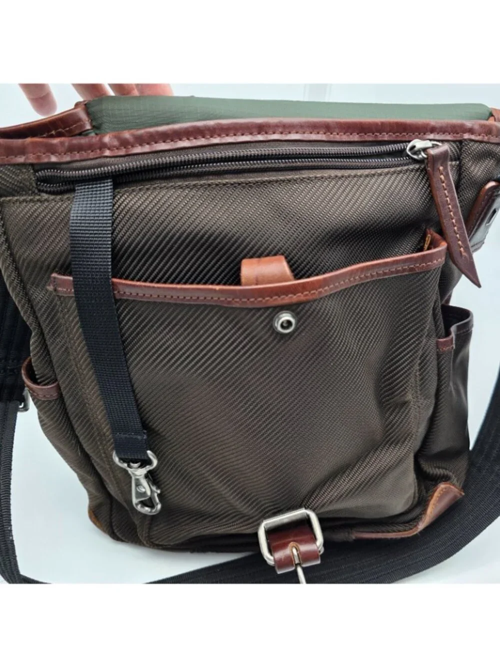 Filson Messenger Bag Mens Medium Brown Rugged Twill Leather Field Crossbody USA